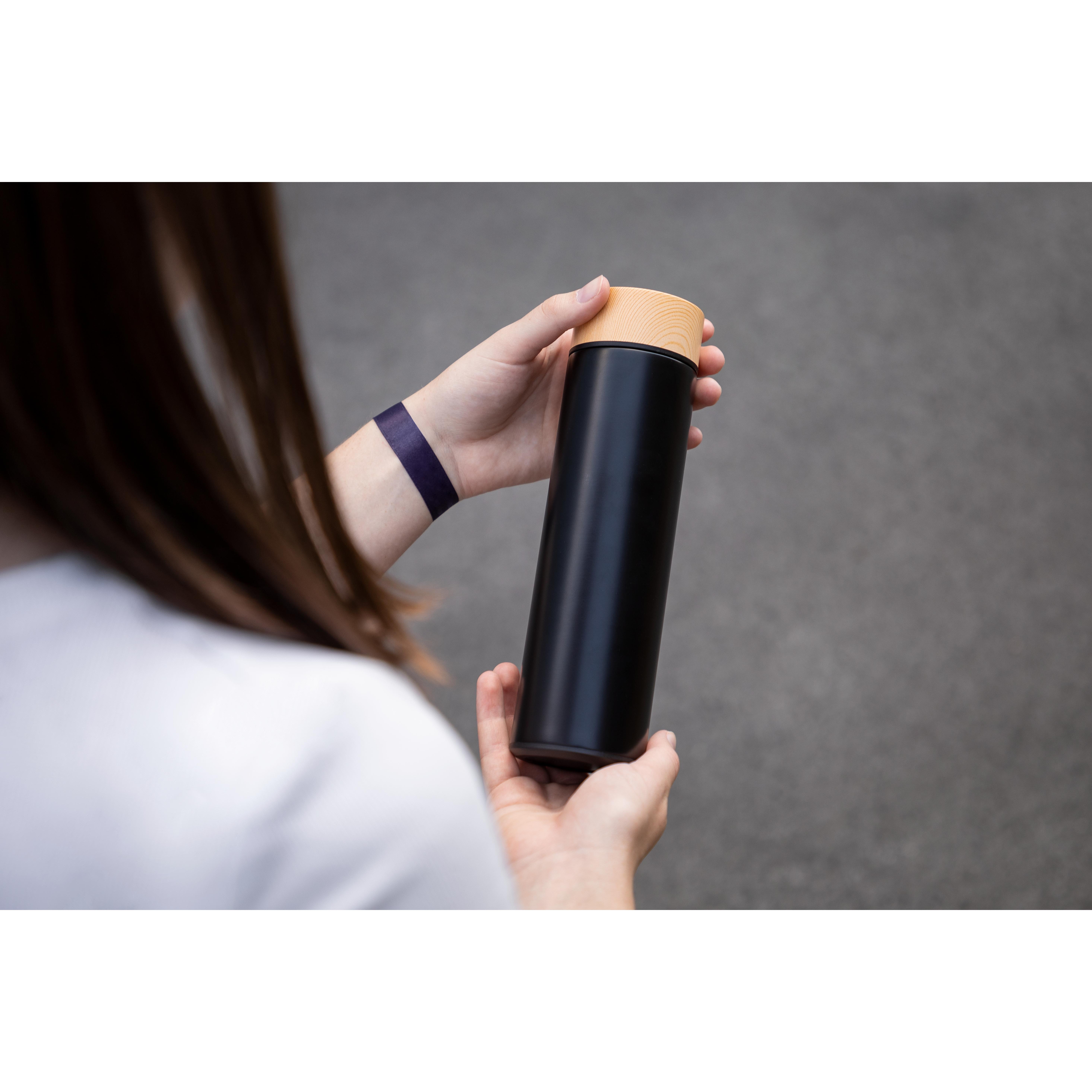 Vakuumflasche Astana 450 ml – Edelstahl Thermosflasche mit Siebeinsatz
