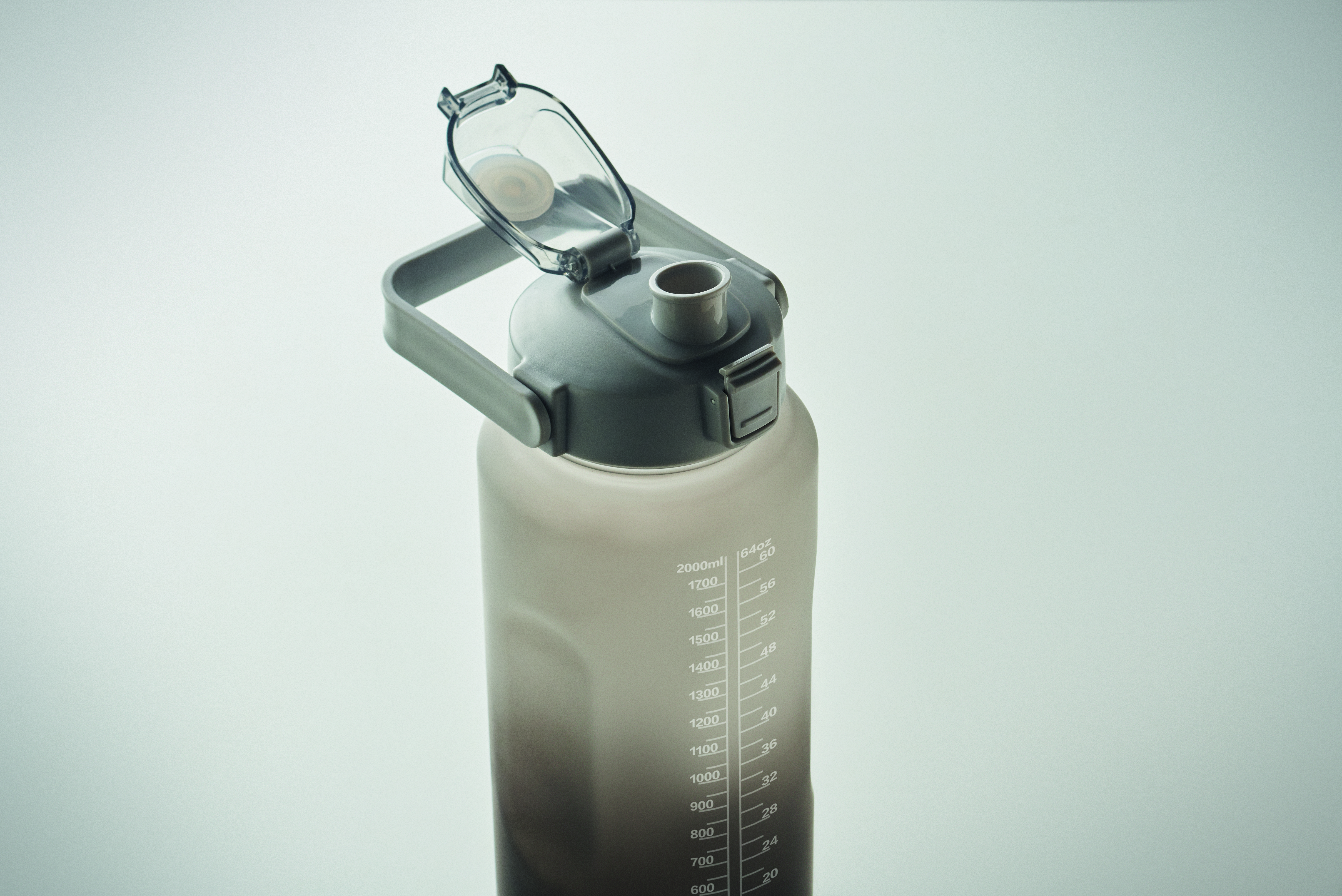 RPET-Trinkflasche 2000ml ACTIVATE MAX mit Trinkhalm & Henkel
