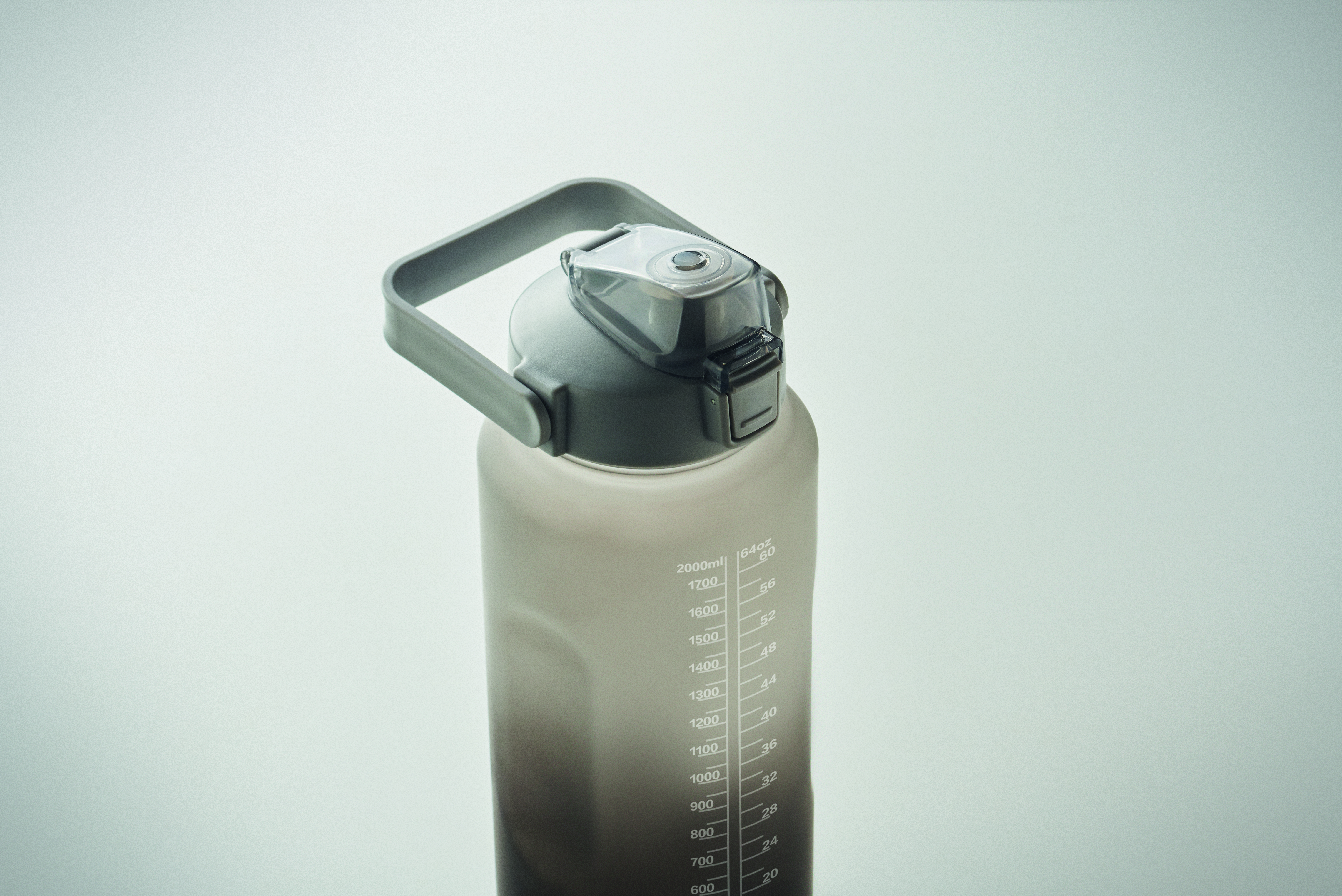 RPET-Trinkflasche 2000ml ACTIVATE MAX mit Trinkhalm & Henkel