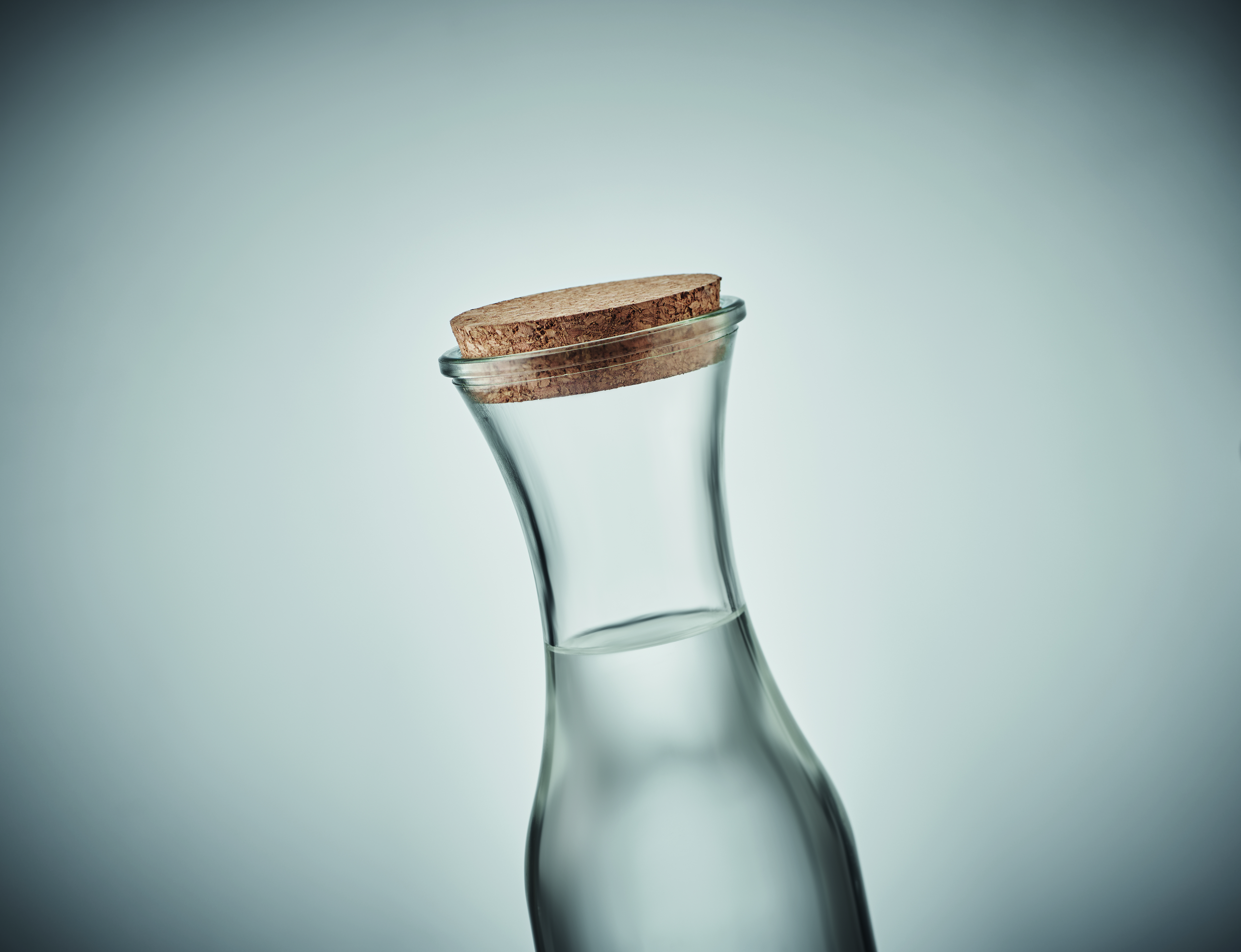 Karaffe aus recyceltem Glas 1L mit Korkverschluss PICCA, bedruckbar