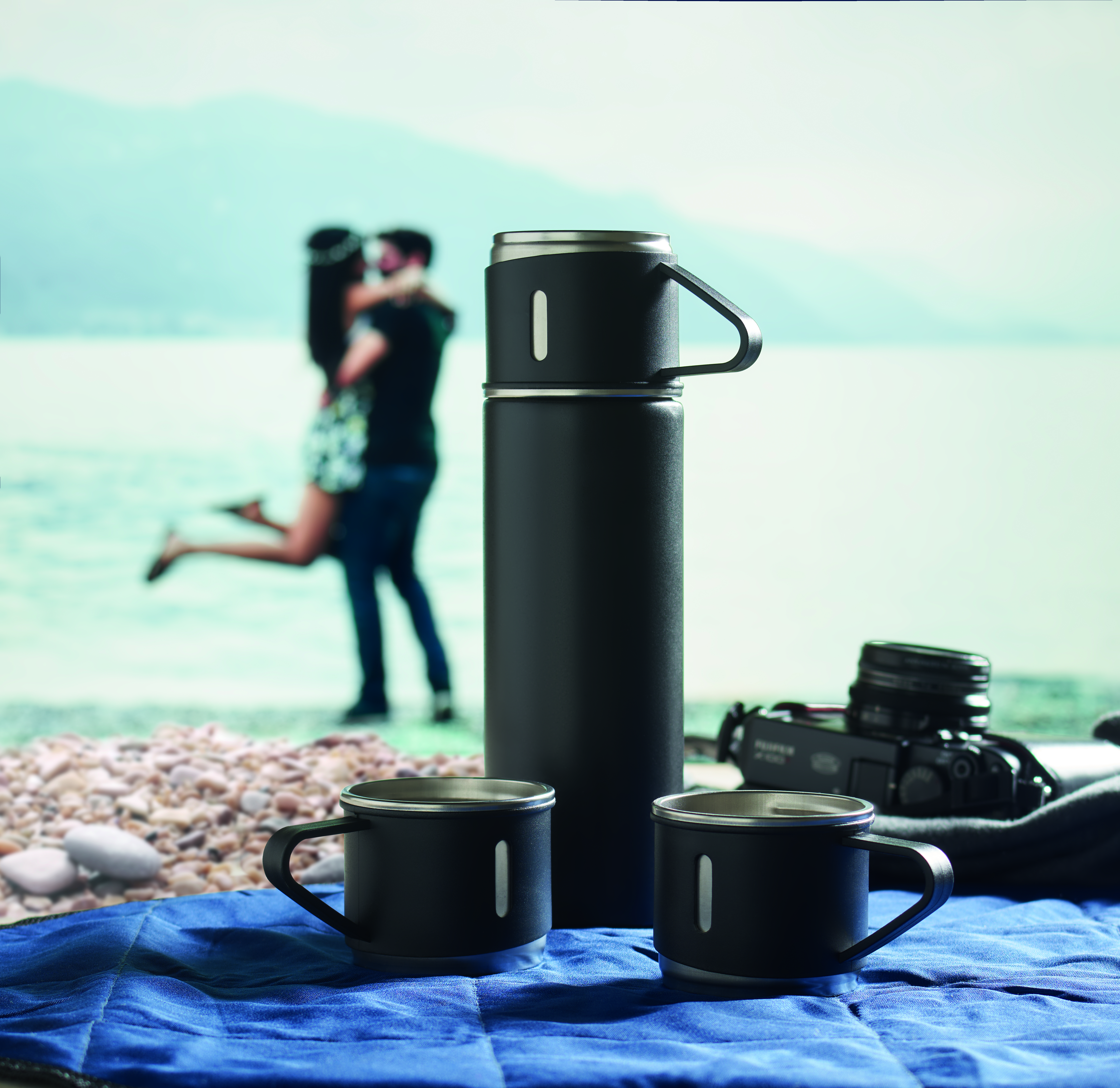 Edelstahl Isolierflaschen-Set SHARM 4-tlg. mit Bechern 420 ml bedruckbar