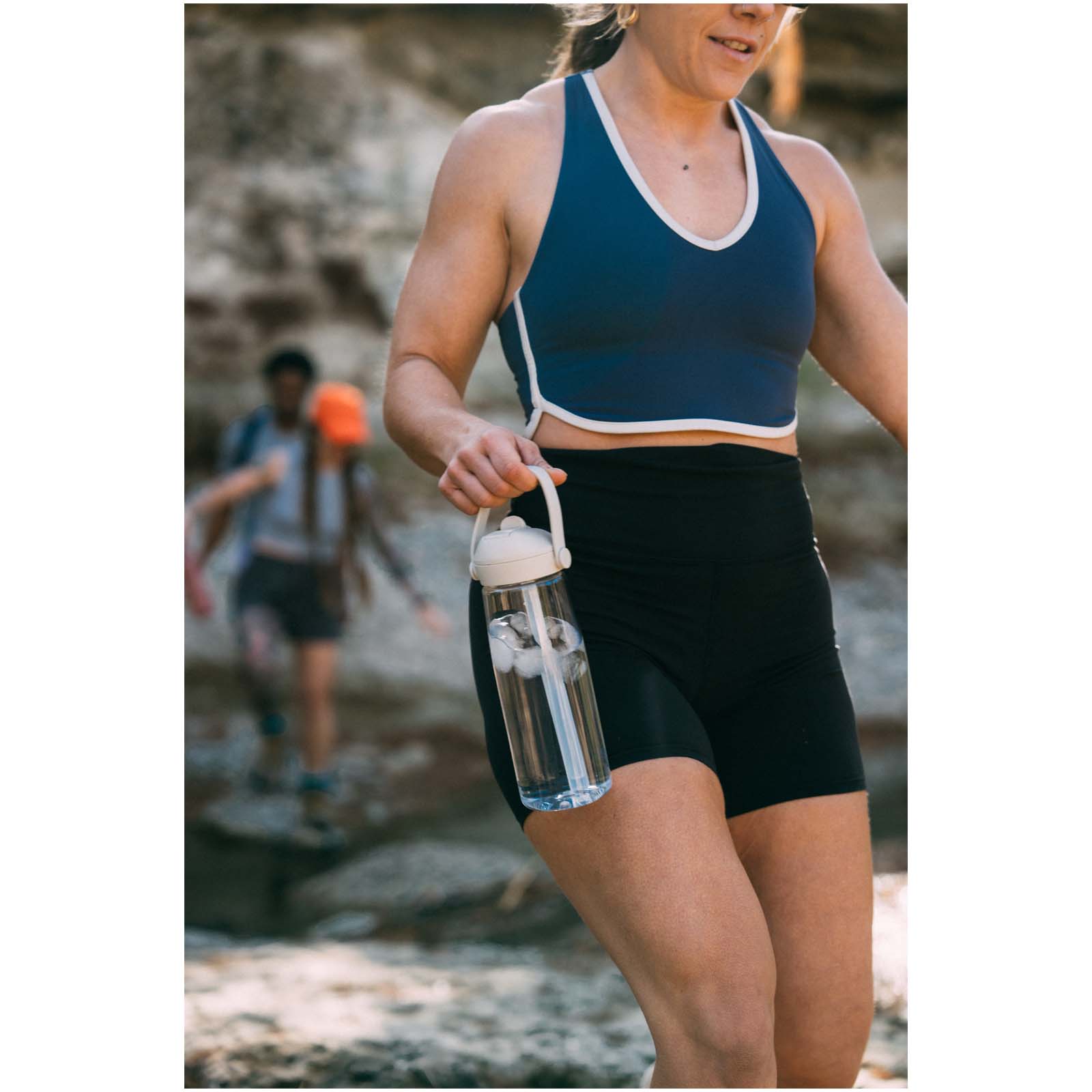 Camelbak® Thrive Flip Trinkflasche 750 ml Tritan mit Flip-Strohhalm