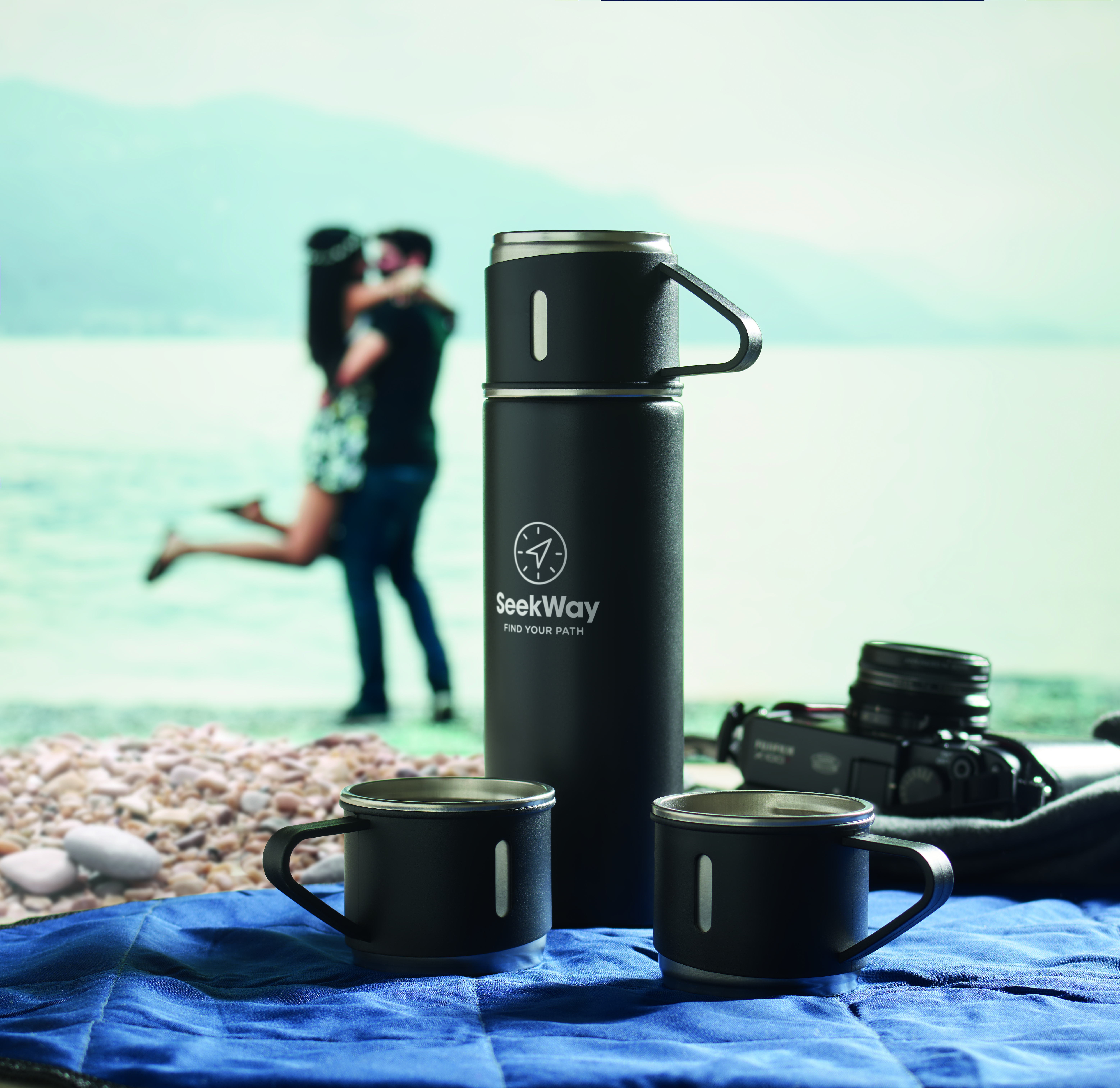 Edelstahl Isolierflaschen-Set SHARM 4-tlg. mit Bechern 420 ml bedruckbar
