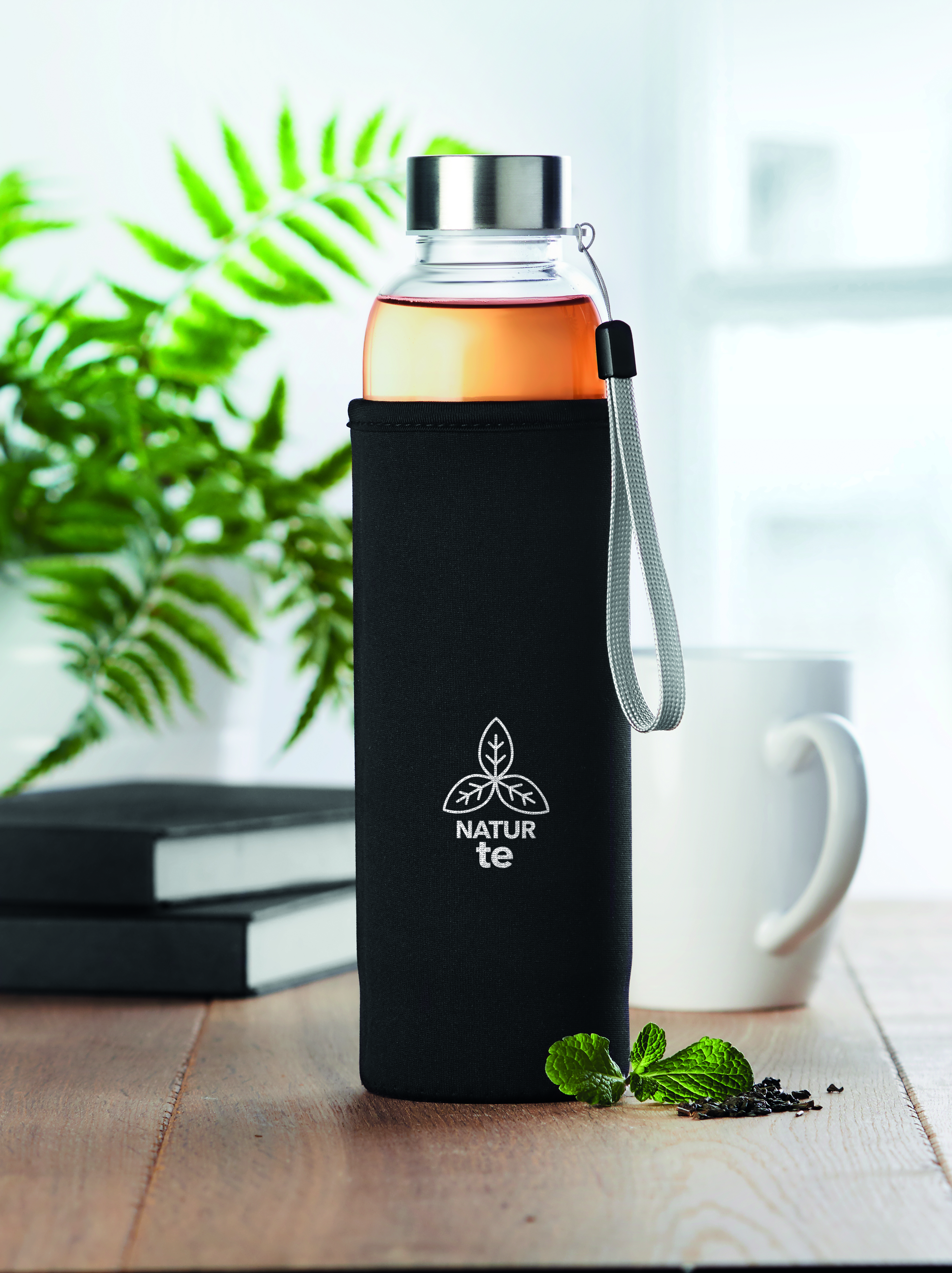 Glas-Trinkflasche UTAH TEA 500 ml mit Tee-Sieb & Schutzhülle, bedruckbar